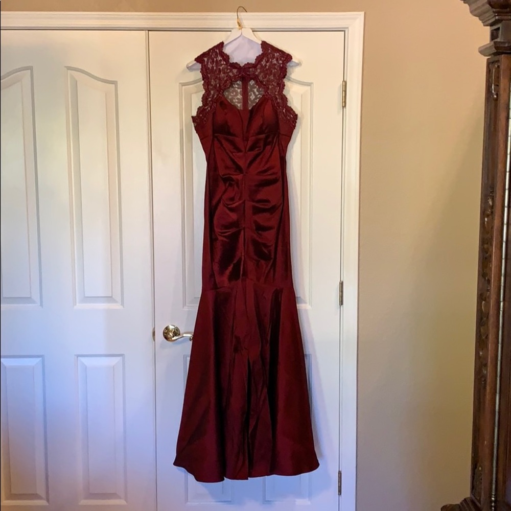 Prom dress - Picture 2 of 5